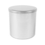Closed silver gingerbread tin Closed silver gingerbread tin